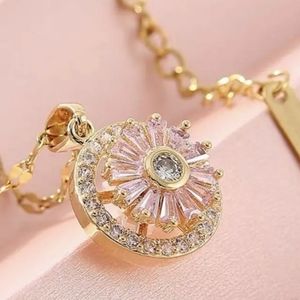 18K Gold Plated Rotation Chrysanthemum Flower Pendant Necklace